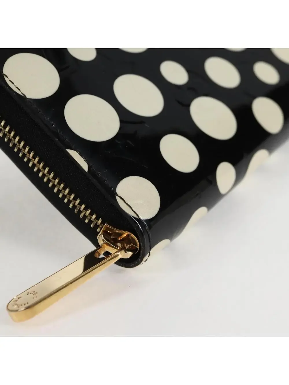 Louis Vuitton Vernis Yayoi Kusama Zippy #344229L93B